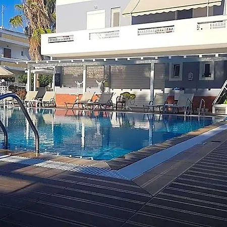 Zouboulia 3*